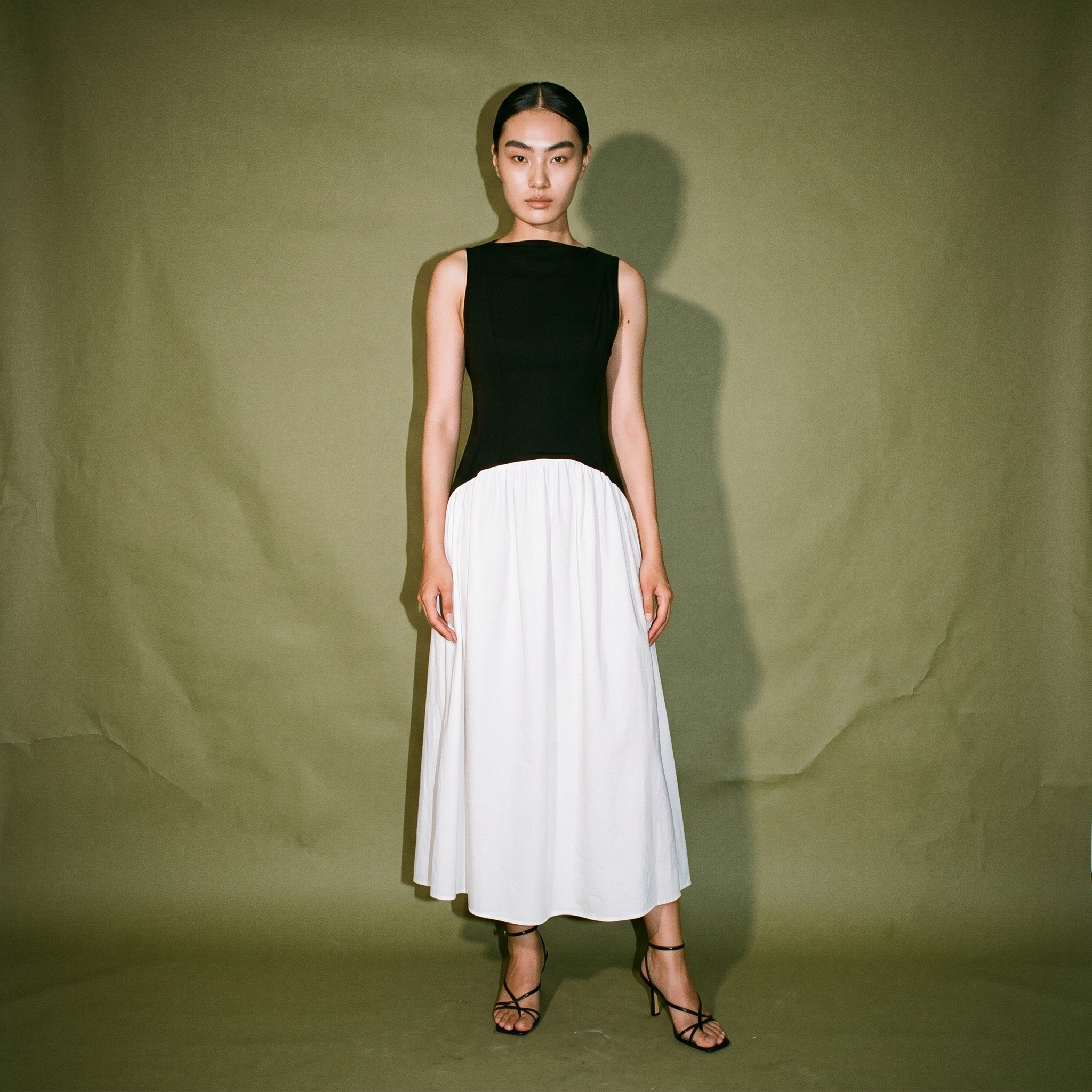 Cocosin Black and White Sleeveless Contrast Dress