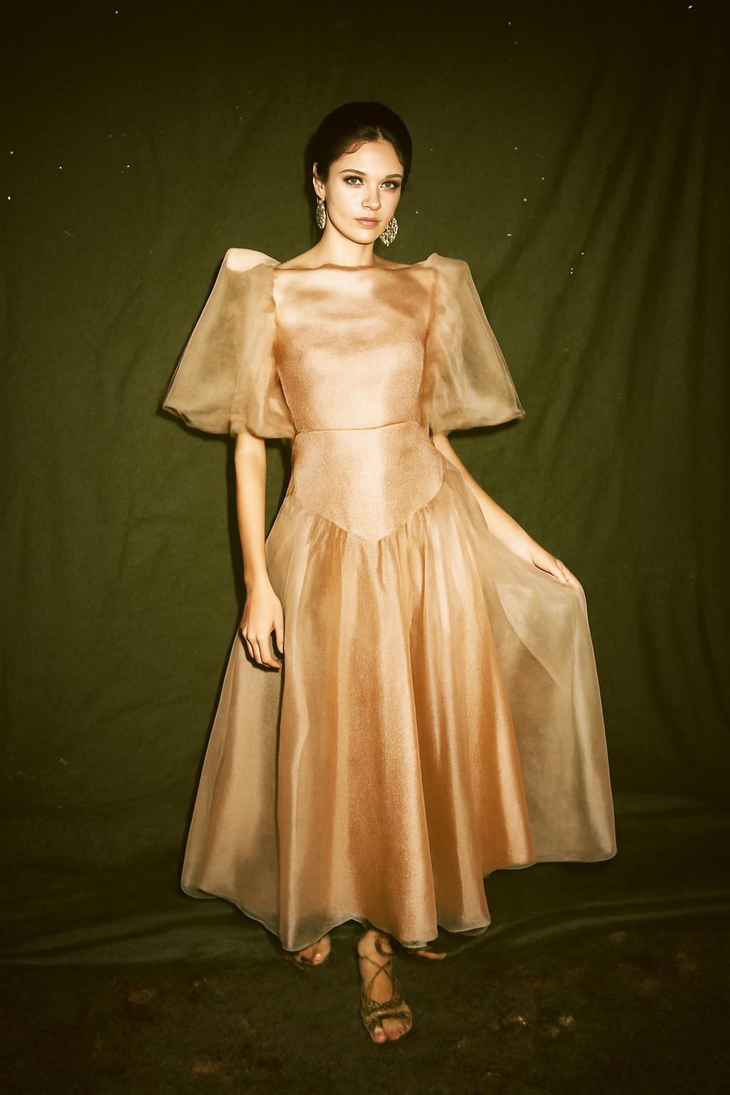 Zoo Set Puff Sleeve Top with Baroque Style High Waist Midi Skirt Organdy